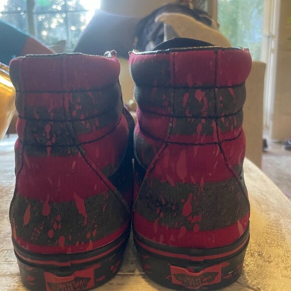 “Vans x Nightmare on Elm Street Sk8‐Hi Freddy Krueger Horror Pack Men’s 9 - Picture 2 of 8